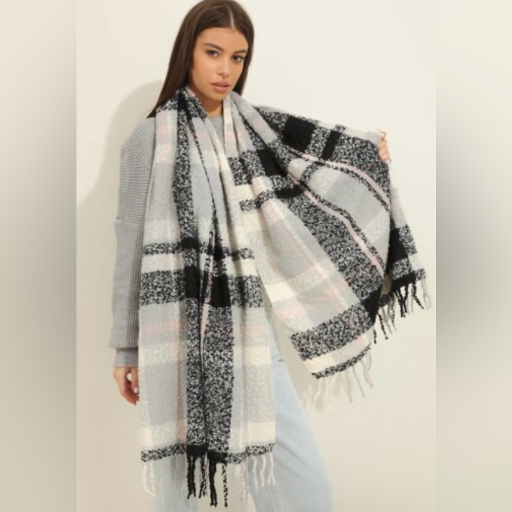 Plaid Black and White Women's Scarf